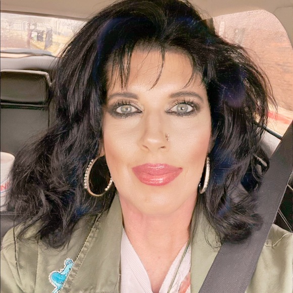 Meet your Posher, Keri - Picture 14 of 15